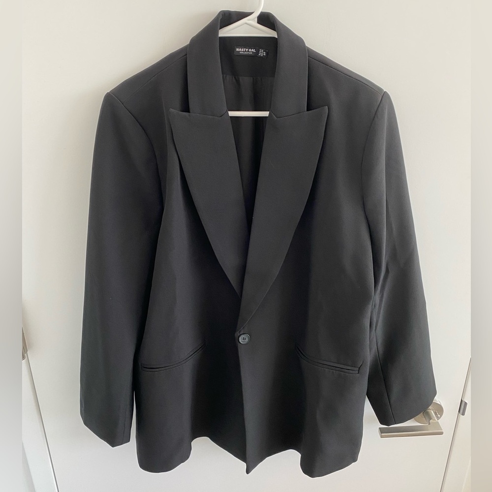 Nasty Gal Boxy Boyfriend Oversize black blazer Size 6 (US)